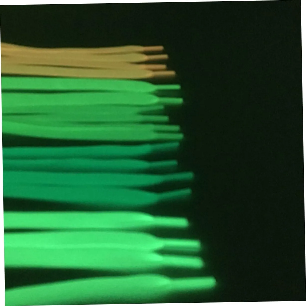 1 Pairs Fluorescent Shoe Laces Glow in The Dark Shoelaces Sports Shoe Laces Luminous Shoelaces