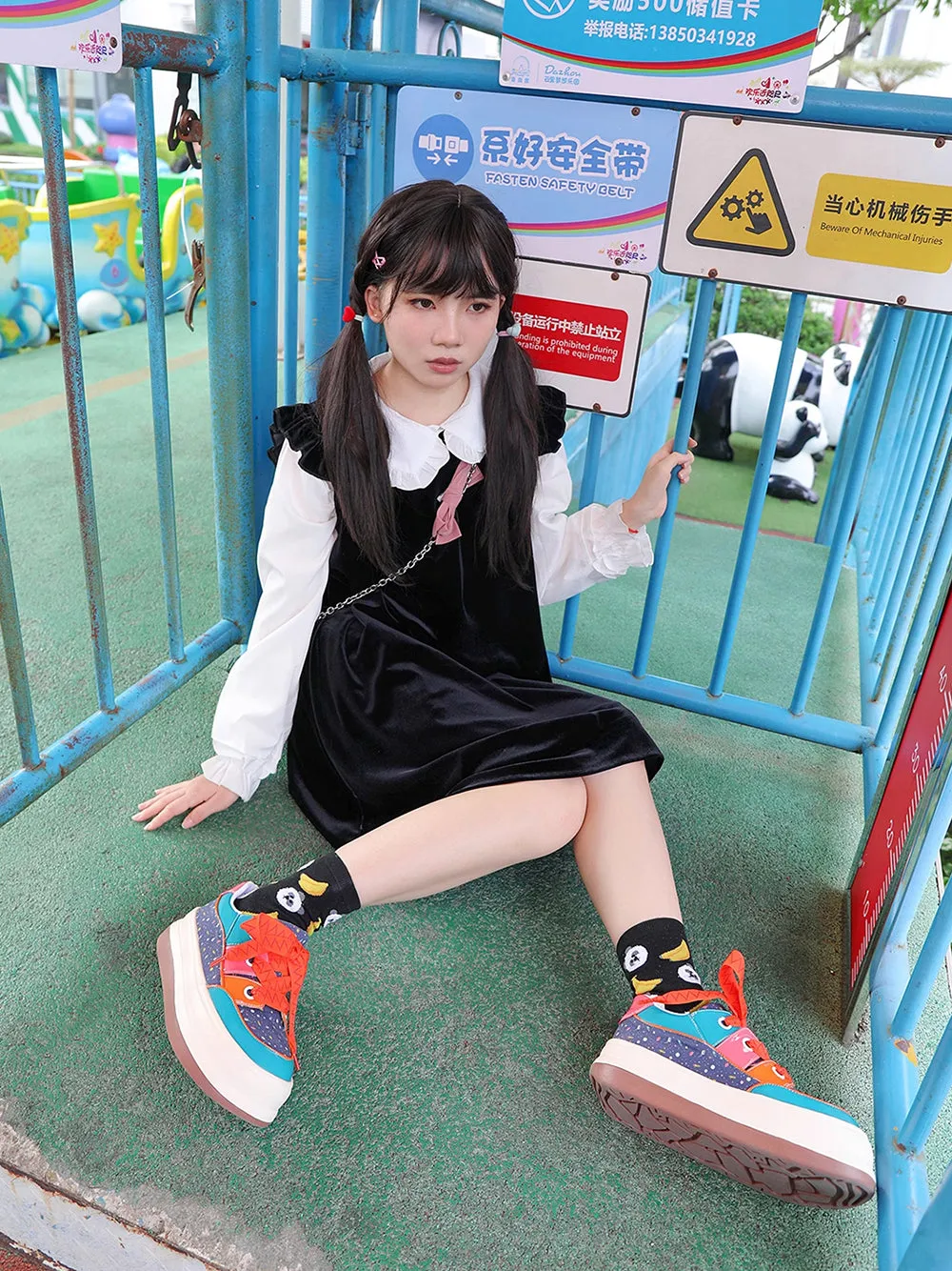 Cosmic Pattern Round-Toe Casual Shoes