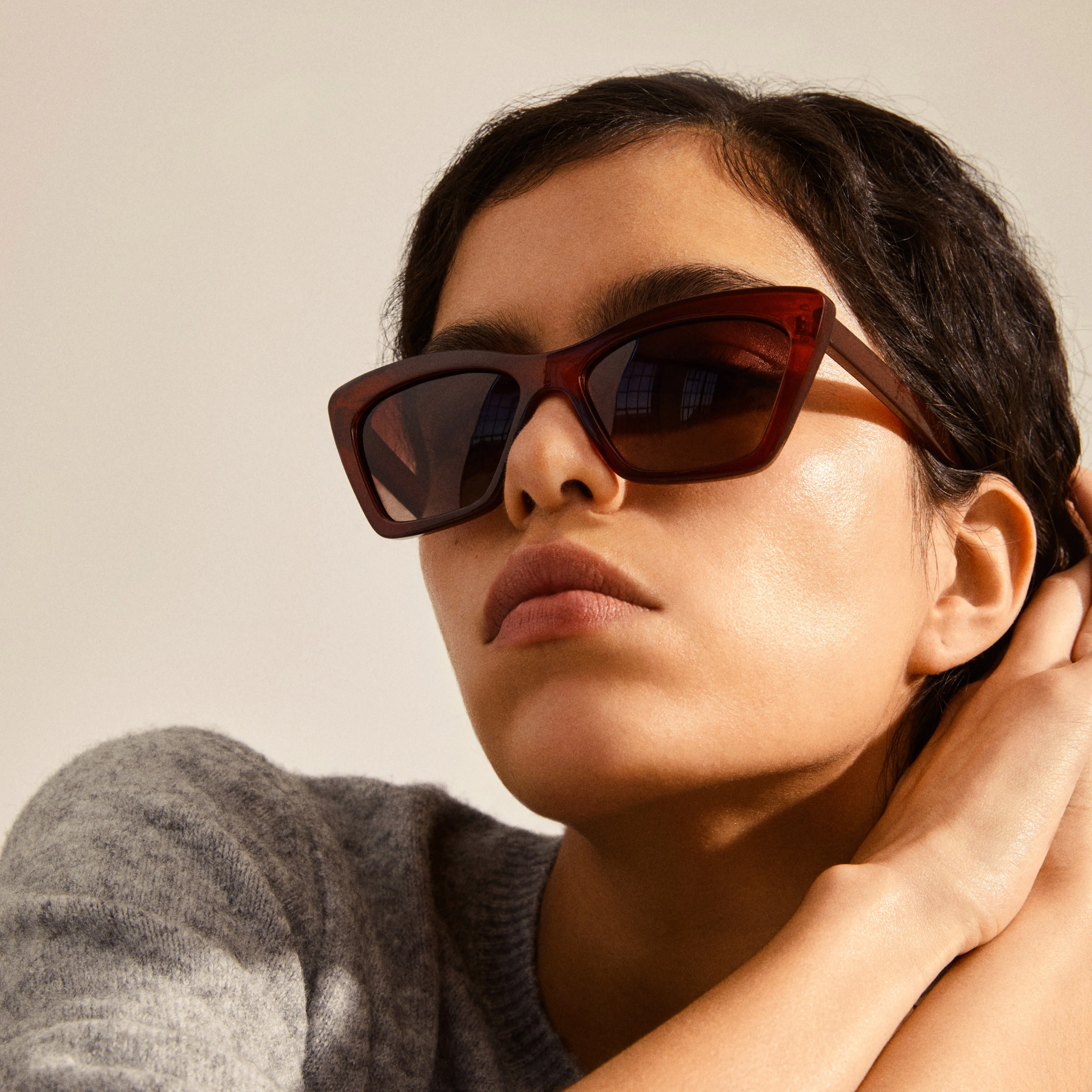 DAKOTA angular cat-eye shaped sunglasses brown