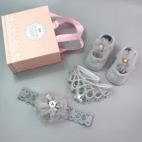 Elegant Gray Pearl Headband And Socks Gift Set – 3 Pieces