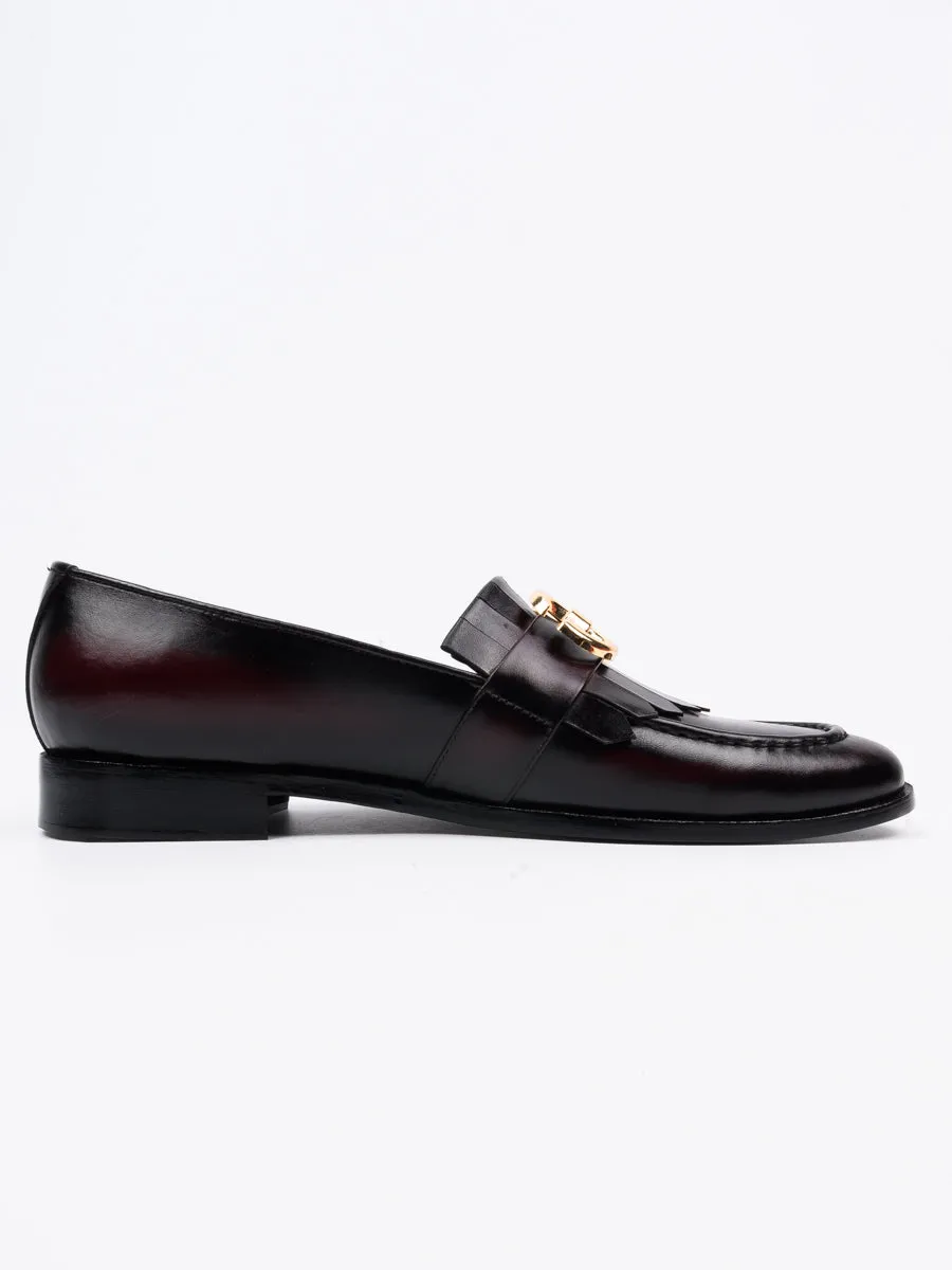 GG Buckle Leather Shoes