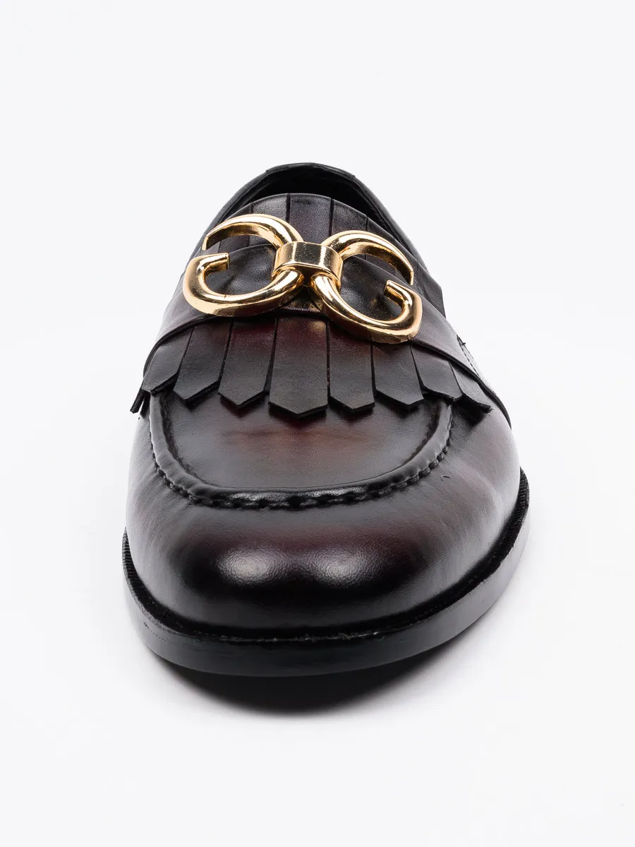 GG Buckle Leather Shoes