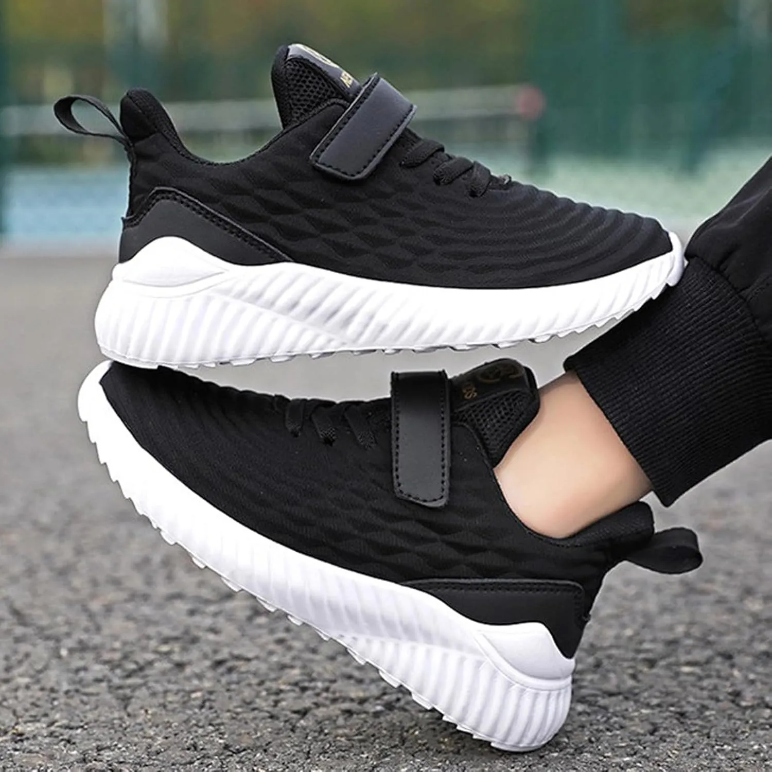 Kids Shoes Boys Girls Fashion Sneakers Breathable Lightweight Anti-Slip Athletic Footwear