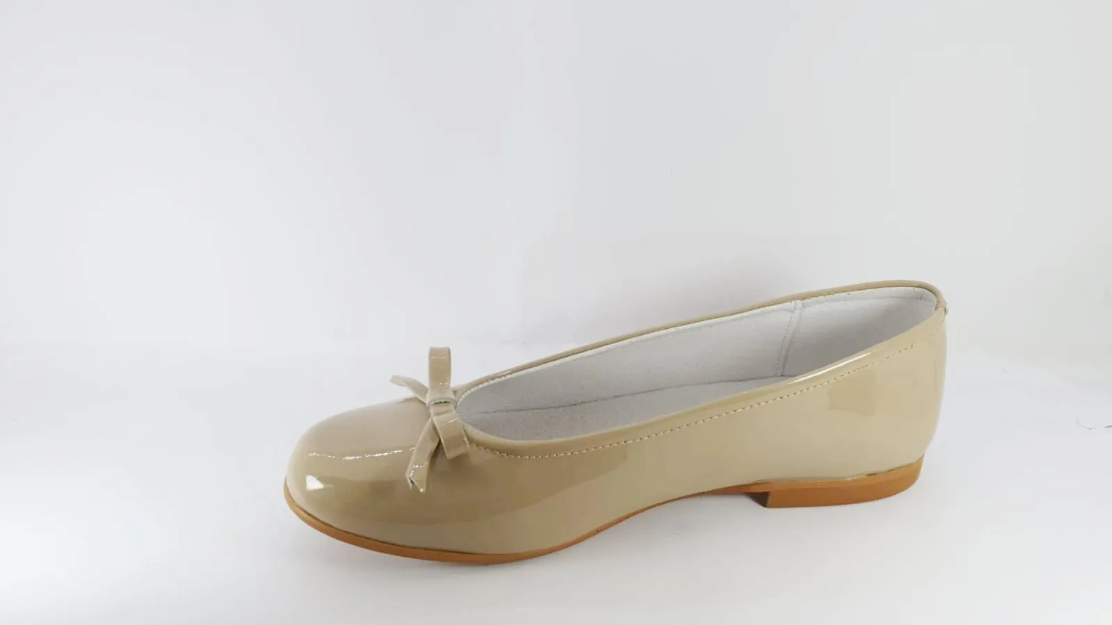 Shawn & Jeffery Camel Patent Leather Flats
